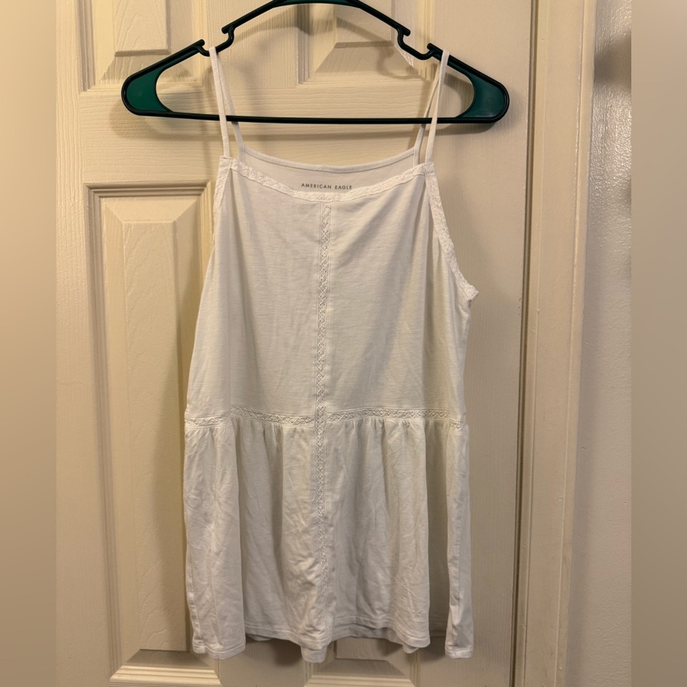 American Eagle Cream Sleeveless Top